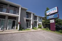 Motel de l'Anse a l'Eau Hotels in der Nähe von Marine Mammal Interpretation Center