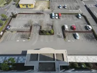 Imari Grand Hotel - parking