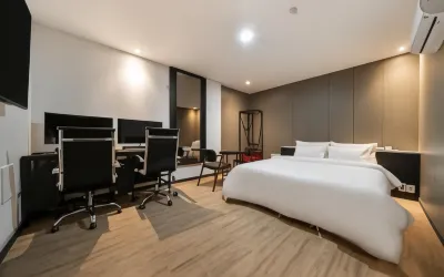 Pyeongtaek Bene Hotel Hotels near Pyeongtaek University
