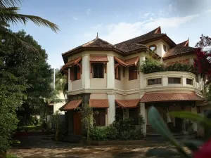 Uday Suites - the Airport Hotel