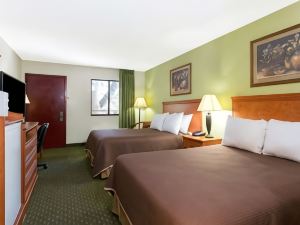 Howard Johnson by Wyndham Tallahassee