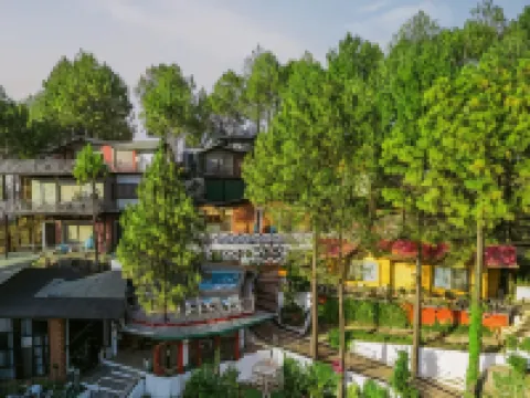 Zone Connect by the Park, Lansdowne Hotels in Pauri Garhwal