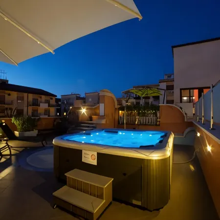 Artemis Hotel