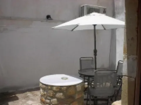 Goulas Traditional Guesthouse