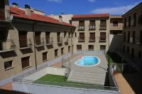 Apartamentos Turísticos Puente Romano P2 2-A Hotels in Mozarbez