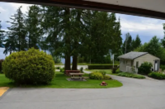 Seaside Villa Motel & RV Park