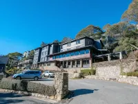 Bernti's Mountain Inn Hotels in Thredbo