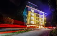 Sumitel Pelling Hotels near Beyoung Ward