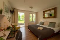 Hotel & Restaurant Weidumerhout Hotels in Franeker