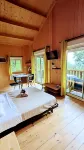 Cabanes et Lodges du Belvedere Hotels in Varambon
