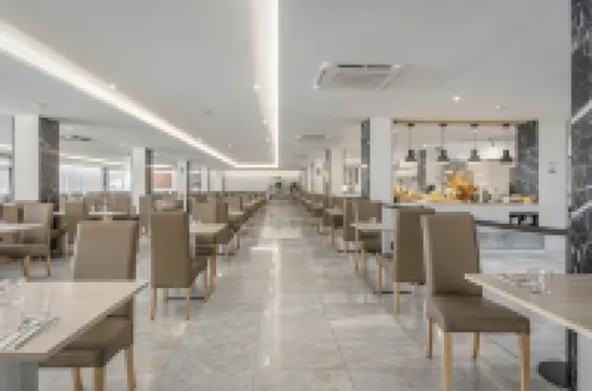 อาลูอา เลโอ โฮเทล โรงแรมในกานปาสติยา