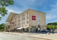 Ibis Martigues - parking
