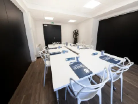 Kyriad Clermont Ferrand Centre - 3-Star