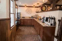 Auld Holland Inn Hotel di Oak Harbor