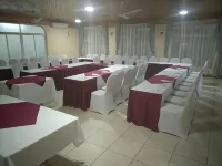 Le Savanna Country Lodge and Hotel