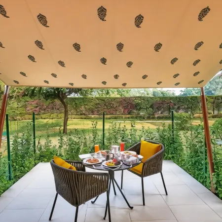 Trident, Agra
