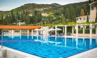 Admiral Grand Hotel - Pools