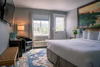 Blue Elk Inn - balcony