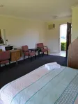 Lakeside Lodge Motel