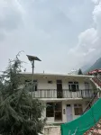The Pahadi Soul Stay and Café Hotel di Rashala