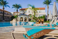 Napa Plaza Hotel - Strand