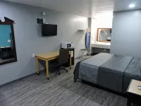 Coachman's Inn & Suites - Inns