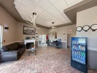 Super 8 by Wyndham Medicine Hat AB