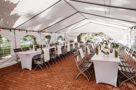 Hotel am Fluss Отели в г. Хайдезе