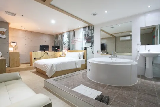 Sanbon CC Отели рядом с достопримечательностью «Hansei University»