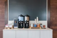 Holiday Inn Express & Suites COLUMBIA DOWNTOWN – THE VISTA by IHG - breakfast