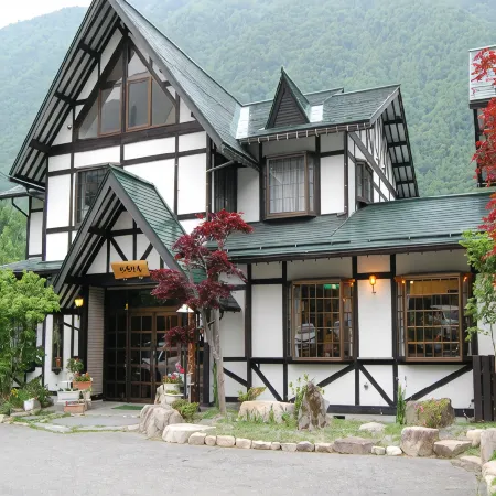 Resort in Chirorian Отели рядом с достопримечательностью «Канатная дорога Shin Hodaka»
