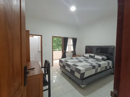 The Forest Отели в г. Dlingo