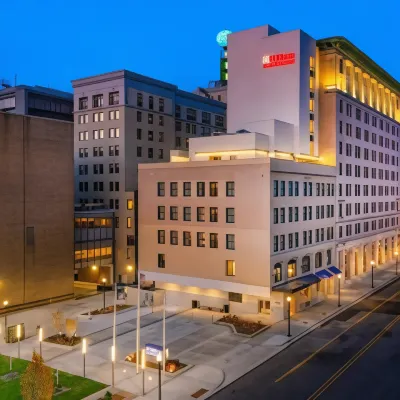Hilton Garden Inn Flint Downtown Hotels near Genesee Valley Trail