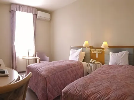 Hotel Amuse Tomioka Отели рядом с достопримечательностью «Фабрика в Томиоке»