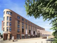 H4 Hamburg-Bergedorf Hôtels à proximité de : Billtalstadion