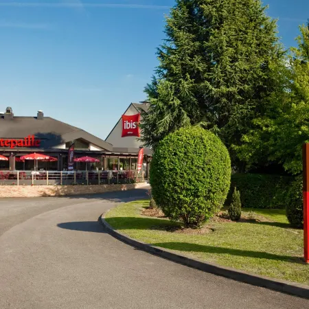 Ibis Senlis