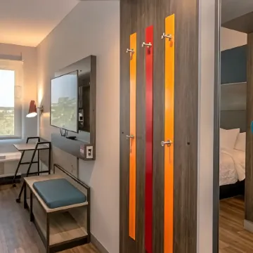 Tru by Hilton Norfolk Airport