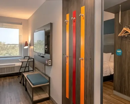 Tru by Hilton Norfolk Airport Hotel di Norfolk