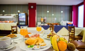 Apartamentos Turisticos Biarritz - Bloque I - Housity
