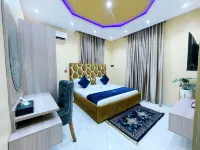 Alubarika Service Apartment - Хоумстей