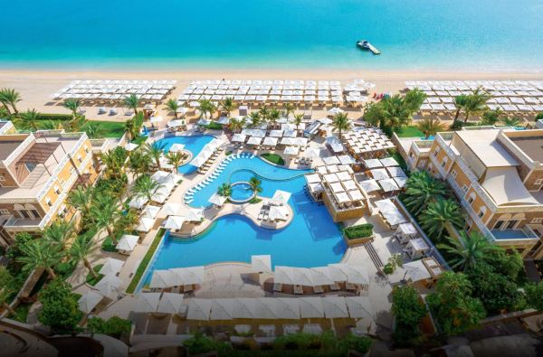 Grand Millennium Business Bay Hotele w: Dubaj