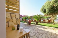 Villa Gereoudis Sea View Rooms Pool & Bar - Kolam Renang