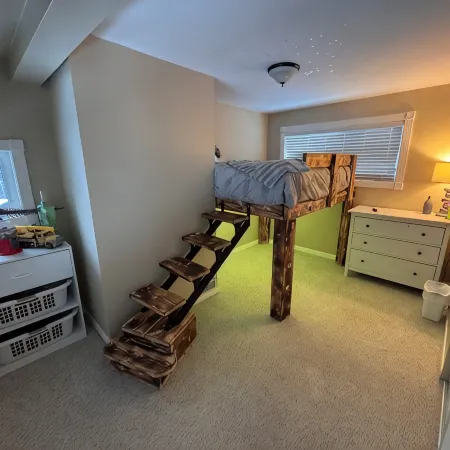 Funky style house with the outdoors at your feet, yet within city limits!