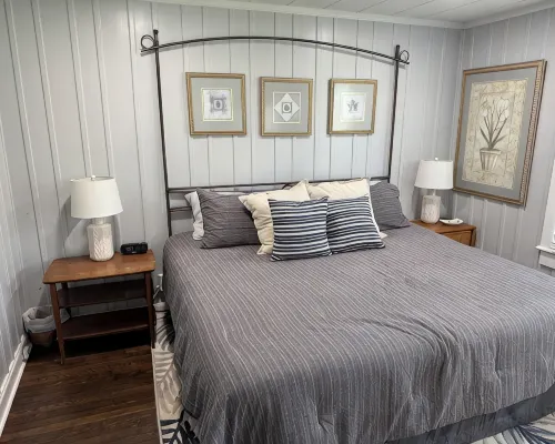 Pints N Pillows  -  Morganton 2 Bed 1 Bath - Nature’s Playground Hotels in Morganton