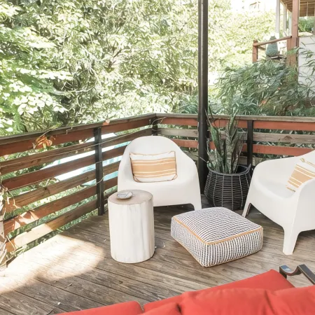 Experience this amazing Mt Adams home where celebrities stay
