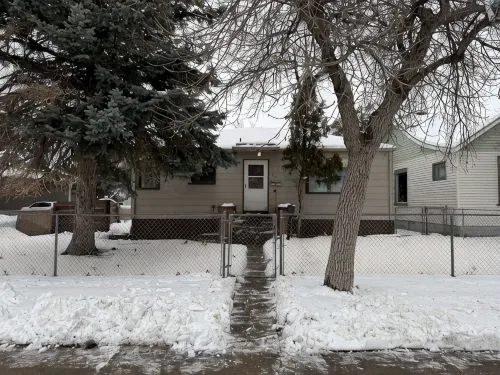 Newly remodeled 2-bedroom house with WiFi, conveniently located in Great Falls