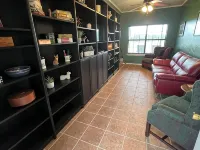 Charming 4-bedroom house in lovely Blanco with stunning outdoor spaces! ブランコのホテル