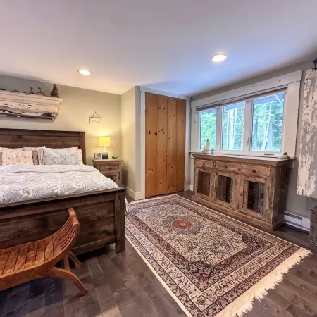 Large Cozy House- Family Friendly w/ Indoor Hot Tub, 5mi to Jay Peak
