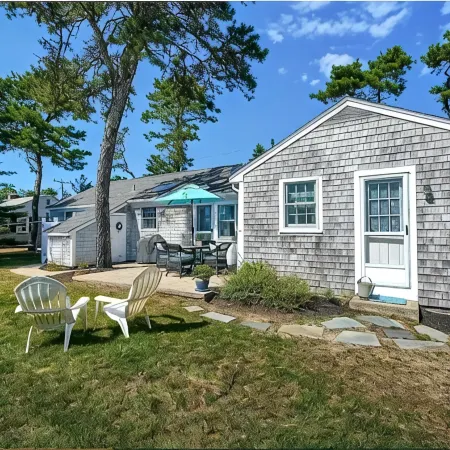 Quiet, Clean West Dennis Home - Walk to Beach