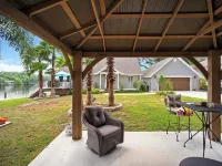 Beautiful Waterfront Home on the Alafia River Hotels in Riverview